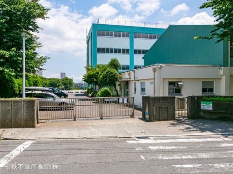 横浜市立浦島小学校(2022年6月)