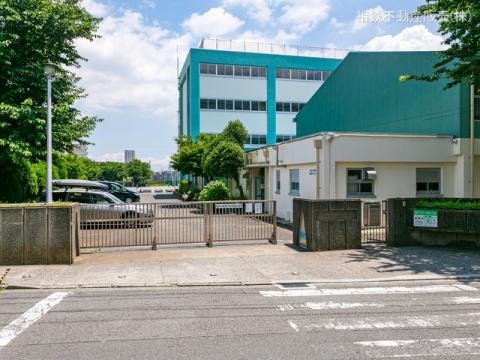 横浜市立浦島小学校(2022年6月)