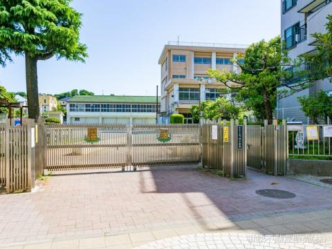 横浜市立三ツ沢小学校(2022年6月)