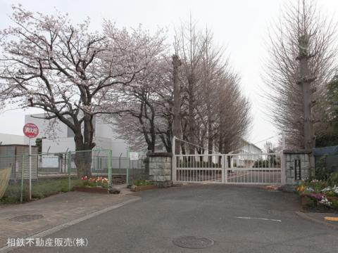 綾瀬市立綾瀬中学校(2023年3月)