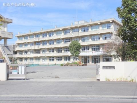 海老名市立柏ケ谷中学校(2022年10月)