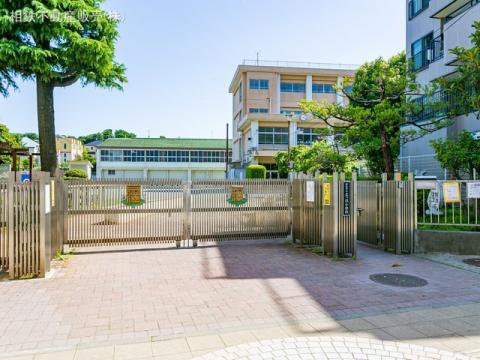 横浜市立三ツ沢小学校(2022年6月)