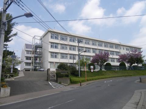 城山中学校(2010年4月)