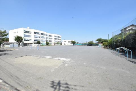 上白根小学校(2023年8月)