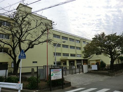 大門小学校まで徒歩２分！