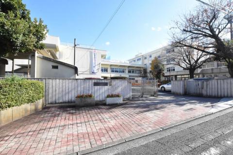 本宿中学校