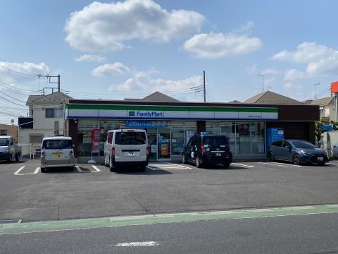 ファミリーマート泉かまくらみち店