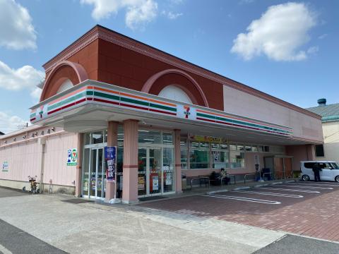 セブンイレブン　横浜立場南店