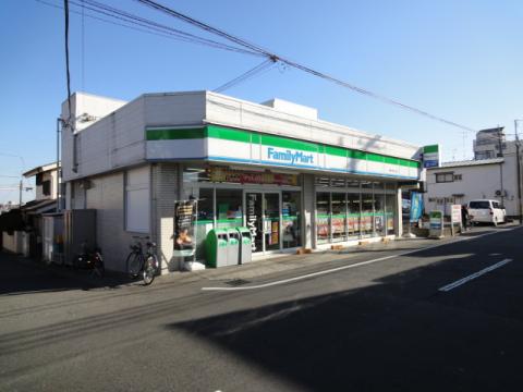 ファミリーマート横浜希望ケ丘店(2013年1月)