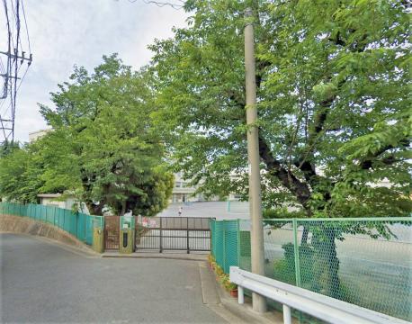 鴨居小学校(2025年6月)
