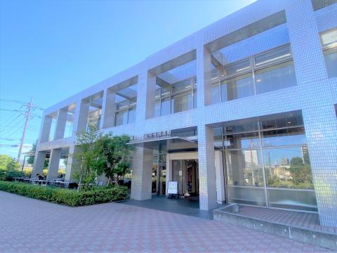 海老名市立中央図書館