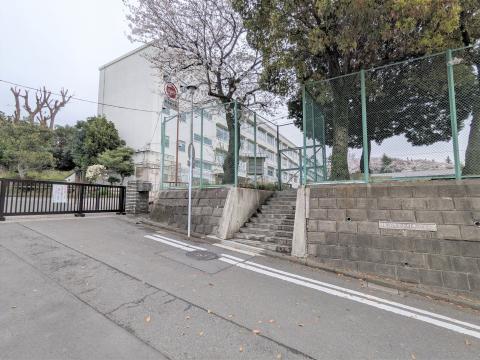 上川井小学校