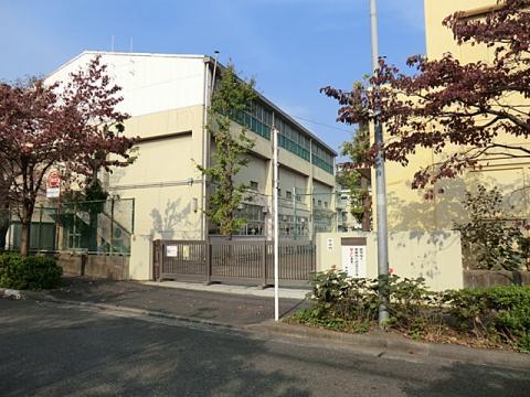 星川小学校