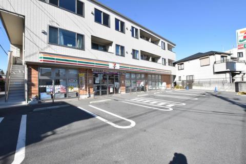 セブンイレブン横浜四季美台店