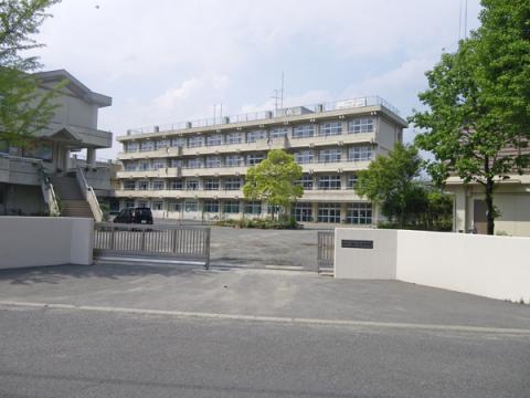 市立柏ヶ谷中学校