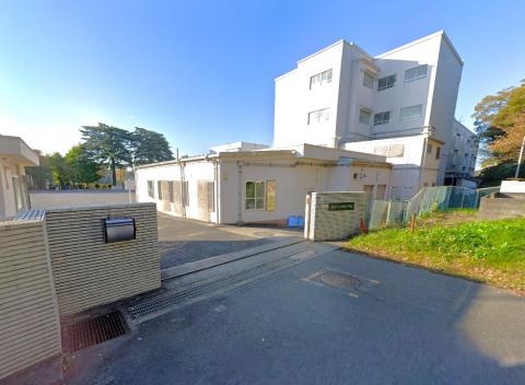岡津小学校