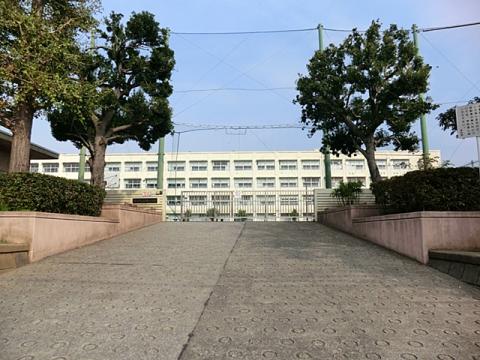 川井小学校