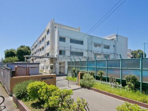 保土ケ谷中学校