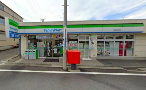 ファミリーマート横浜釜台町店