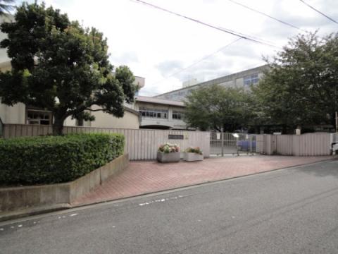 本宿中学校