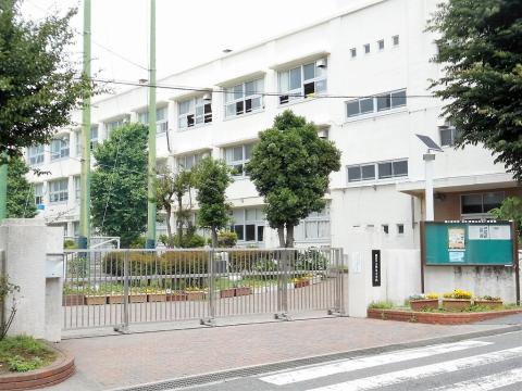 鶴ヶ峯中学校