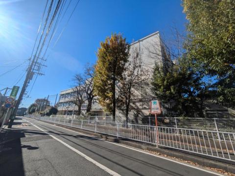 南瀬谷小学校(2024年12月)