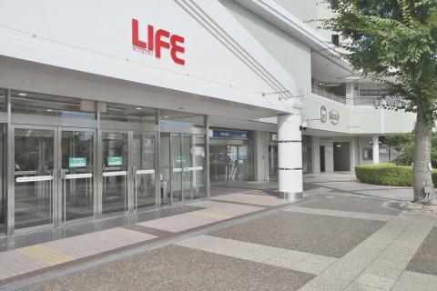 緑園都市　相鉄ライフ　駅前のショッピングセンター(2025年7月)