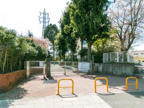 横浜市立鶴ケ峯小学校(2021年3月)