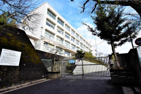 川島小学校