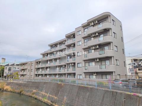 ソレアード・ホームズ上星川
