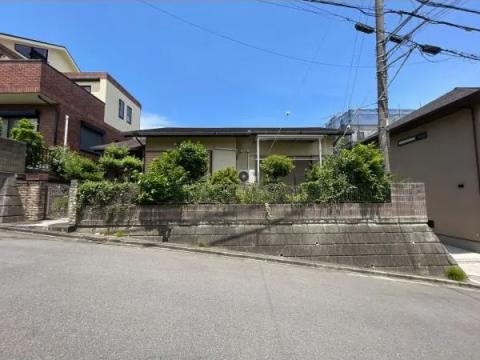神奈川県座間市入谷東３丁目