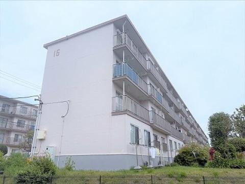 長津田団地16号棟