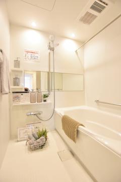 浴室乾燥機付きのバスルーム（1416サイズ）