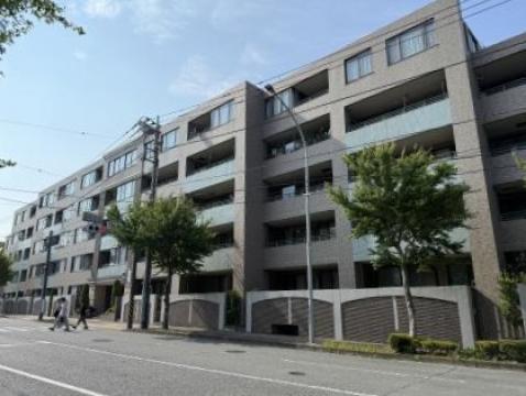 弥生台駅徒歩7分／ザ・コート山手台