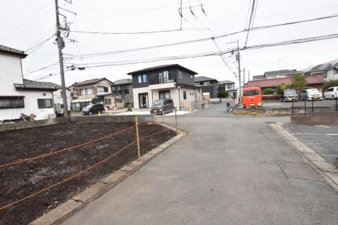 前面道路含む現地写真