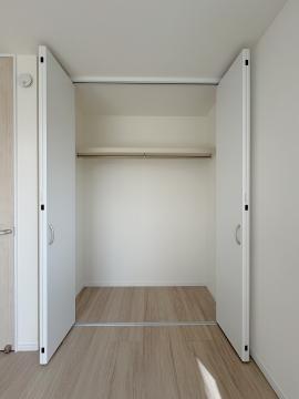 　洋室（南東）の収納