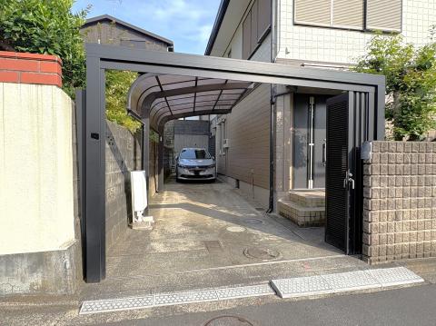 　２台分＋αのスペースがあります（車種による）