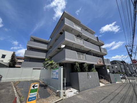 〈南万騎が原駅まで歩いて10分/南西向き4階住戸〉リベルテ南万騎が原