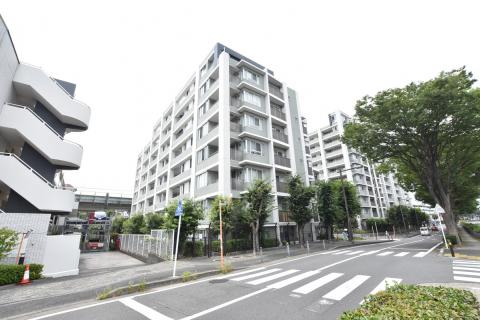 グレーシアシティ横濱いずみ中央ステーションアリーナパティオコート