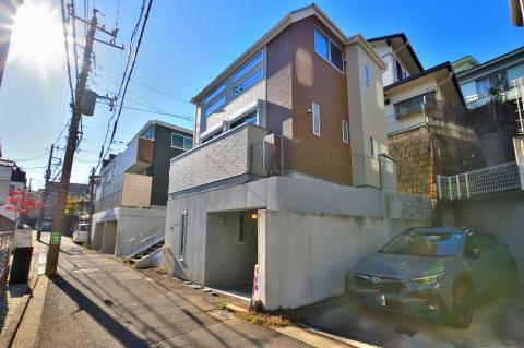 横浜市西区藤棚町２丁目新築戸建　B号棟