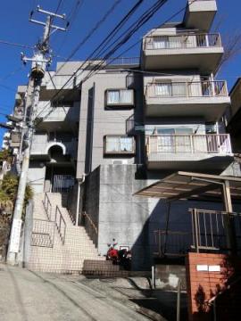 レイグリーンヒルズ星川１階