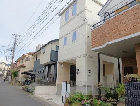 横浜市旭区鶴ケ峰２丁目　築浅　中古戸建