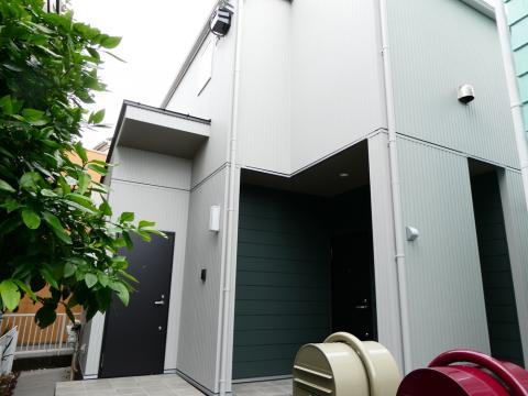 新橋町　新築二世帯住宅