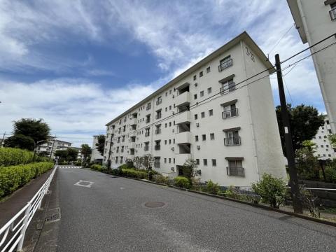 左近山団地３街区３３号棟