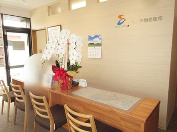 店舗内